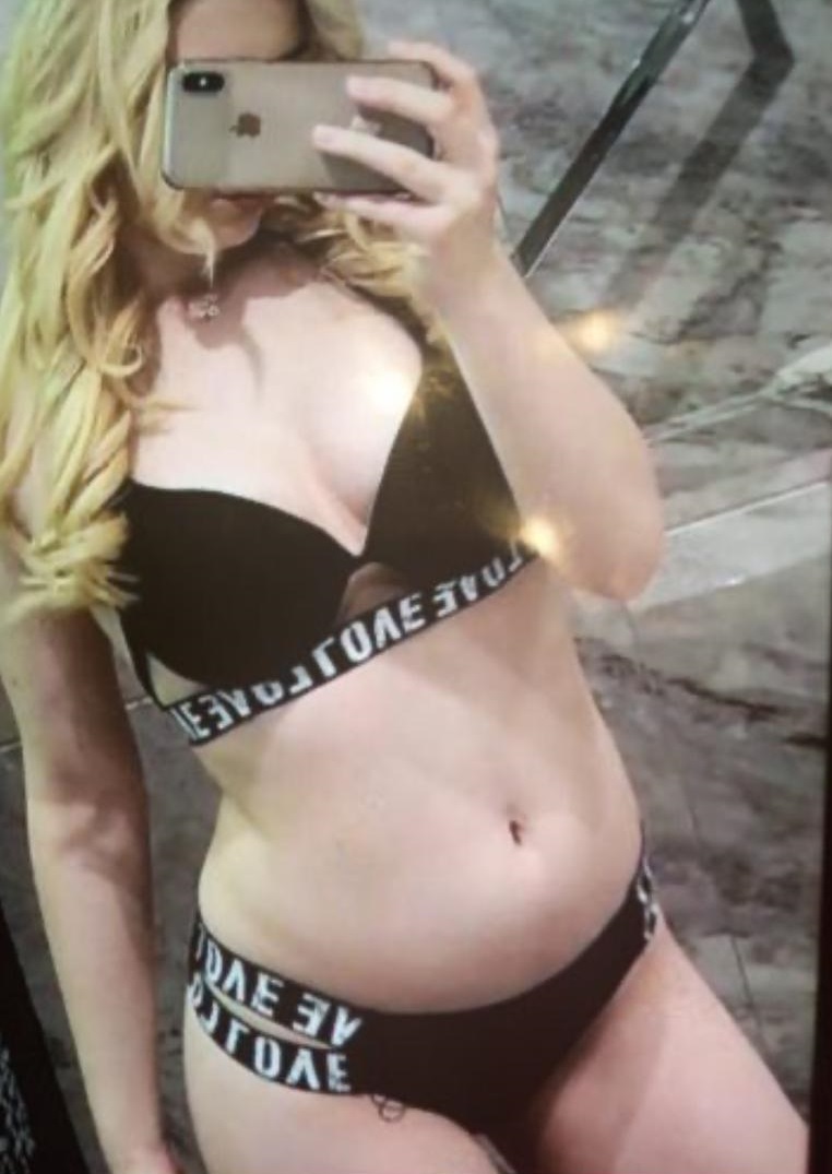 Saksoda Mükemmel Olan Sarışın Avcılar Escort Bayan Ümran